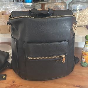 Fawn Design Black Baby Bag Set